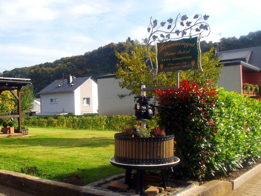 Ferienweingut Rainer Beitzel Hotel Kröv Eksteriør billede